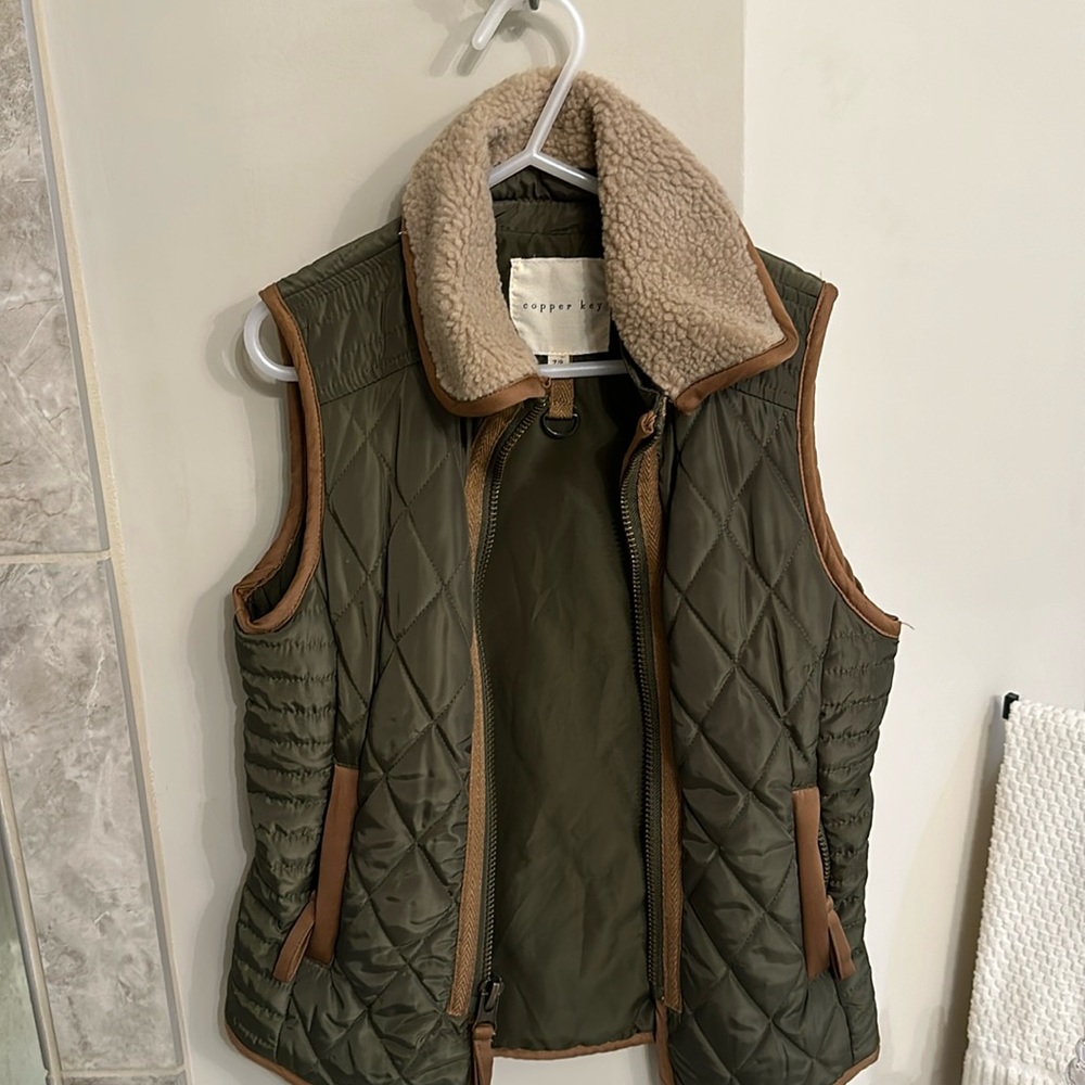 Girls Copper Key Vest